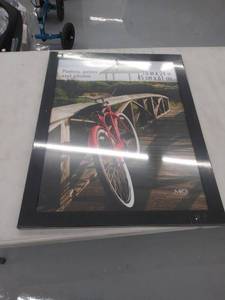 lot 3977 image: Poster Frame