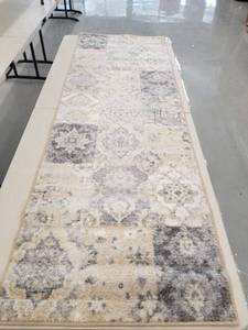 lot 8162 image: 2ft x 6ft Runner