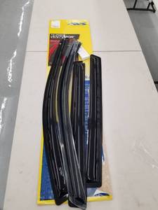lot 8186 image: Nissan 13-19 Pathfinder Window Visors
