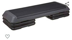 lot 8190 image: AmazonBasics Aerobic Exercise Workout Step Platform�