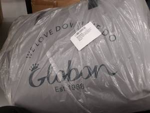 lot 1151 image: Globon White Goose Down Comforter for winter Filled with Moisture proof goose down Queen size 46oz fill weight 750 fill power Blue