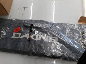 lot 1231 image: Dakine Pickup Pad Padded Bike Tailgate Protection, Large Stencil Palm