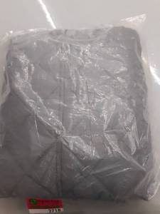 lot 2718 image: Finsleep Weighted Blanket Grey 48 x 72 x 12 in