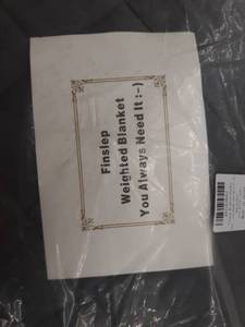 lot 2719 image: Finsleep Weighted Blanket Grey 48 x 72 x 12 in