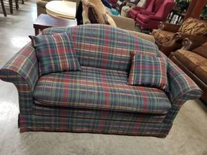 lot 106 image: Plaid Loveseat by Lazyboy