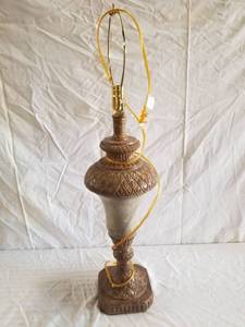 lot 1032 image: Lot of 2 Table Lamps, Crackle Paint and Greece Look, without Lamp Shade and Top Ball