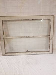 lot 6015 image: 2 Pain Home Decor White Window