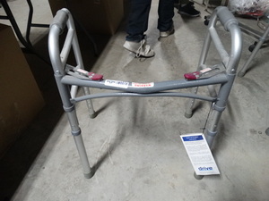 lot 7889 image: Drive medical folding aluminum adjustable walker- New w tags