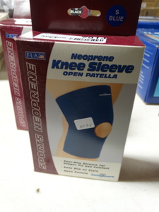 lot 7914 image: Neoprene Knee sleeve open patella- New in box- Size- S