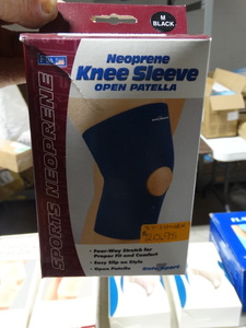 lot 7915 image: Neoprene Knee sleeve open patella- New in box- Size- M