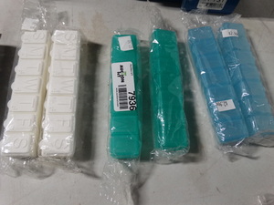 lot 7936 image: 6 new weekly pill boxes