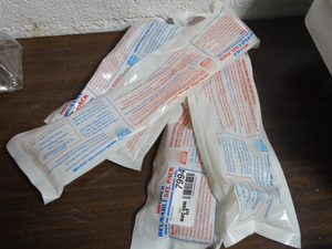 lot 7994 image: 4- new reusable hotcold gel packs