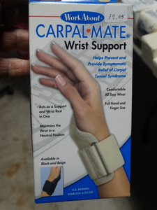 lot 8044 image: Carpal-Mate wrist support- Universal size- New in box