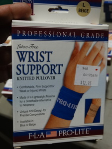lot 8053 image: FLA Orthopedics Wrist support knitted pullover Size L- New in box