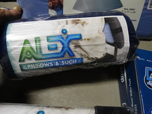 lot 8086 image: Lumbar roll- New with tags