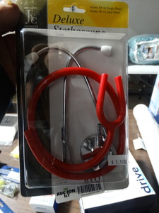 lot 8111 image: Deluxe stethoscope- New in package