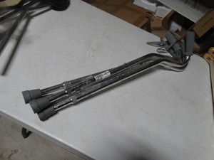 lot 8150 image: Lot of 4 new canes w handles