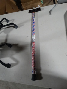 lot 8168 image: New adjustable cane