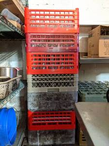 lot 5593 image: Assorted Goblets With Crates