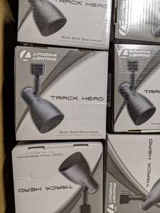 lot 5671 image: Track Lights