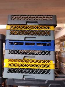 lot 5679 image: (5) Dishwasher Crates