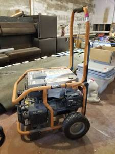 lot 5713 image: Rigid 8,000 Watt Zero Gravity Generator
