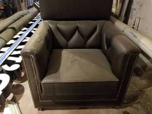 lot 5721 image: Brown Leather Chair