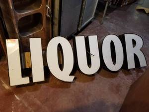 lot 5727 image: Liquor Sign