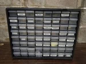 lot 5730 image: Plastic Organizer