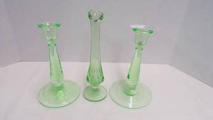 lot 5150 image: Uranium Glass Candle Sticks and Bud Vase