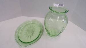 lot 5152 image: Uranium Glassware
