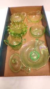 lot 5157 image: Uranium Glassware