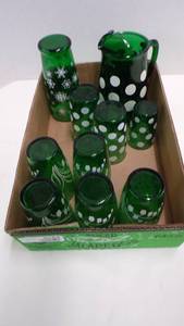 lot 5164 image: Forest Green Pattern Glass