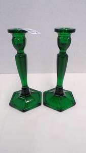 lot 5176 image: Forest Green Candle Sticks
