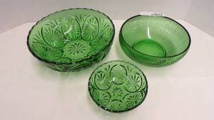 lot 5178 image: Misc. Forest Green Bowls