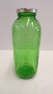 lot 5184 image: Forest Green WaterJuice Refrigerator Jar