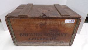 lot 5195 image: Atlas Wood Box
