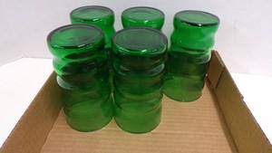 lot 5213 image: Forest Green Glassware