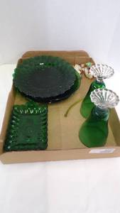 lot 5222 image: Forest Green Glassware