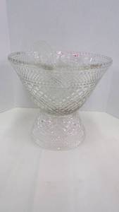 lot 5228 image: Wexford Punch Bowl w18 Cups