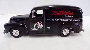 lot 5247 image: Ertl Die Cast 1951 GMC Panel Van True Value Bank