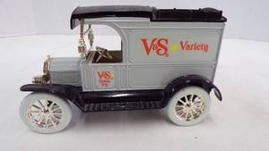 lot 5251 image: Ertl Die Cast 1913 Model T Ford Delivery Van V and S Bank