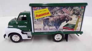 lot 5267 image: 1953 Ford Remington Delivery Truck