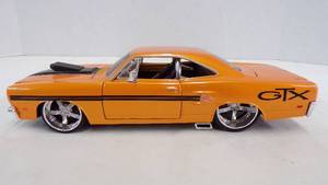 lot 5293 image: Maisto 1970 Plymouth GTX Die Cast
