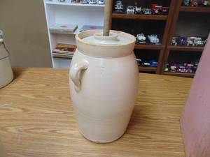lot 5320 image: Butter Churn