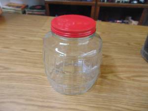 lot 5322 image: 1 Gallon Pickle Jar
