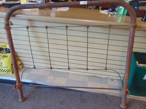 lot 5343 image: Wrought Iron Headboard