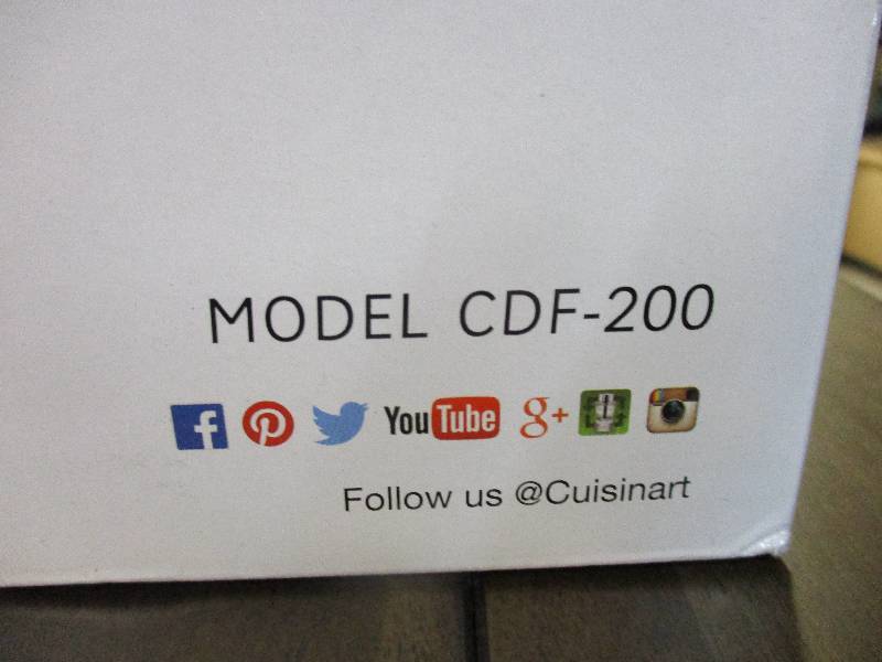 CUISINART 4-Quart Deep Fryer Model # CDF-200, FEBRUARY Furniture &  Lighting & Home Goods Auction