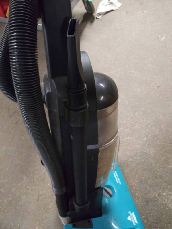 Power Force Helix Bissell & Black and Decker Vacuums - Baer Auctioneers -  Realty, LLC