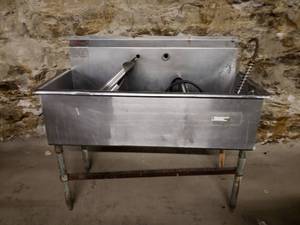 lot 2576 image: Eagle Group Three Compartment Stainless Steel Commercial Sink